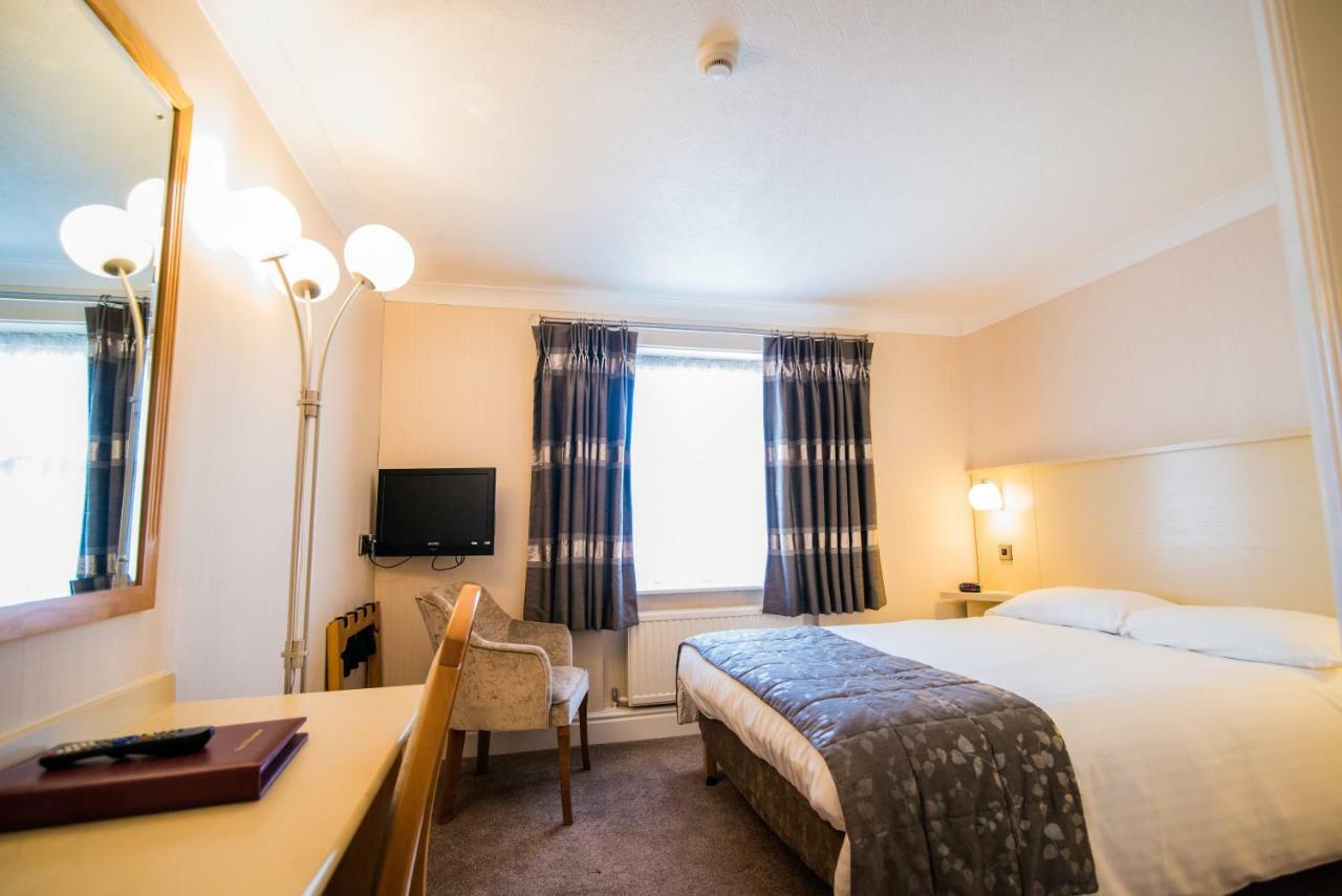 Astley Bank Hotel Даруин Екстериор снимка
