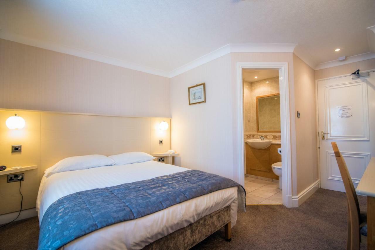 Astley Bank Hotel Даруин Екстериор снимка